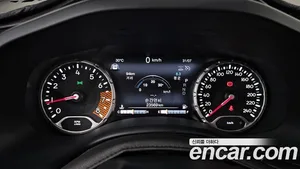 Jeep Renegade, 2023 — миниатюра 10