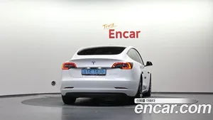 Tesla Model 3, 2022 — миниатюра 4
