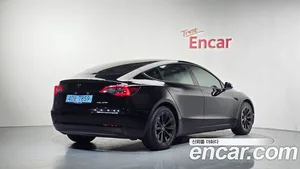 Tesla Model 3, 2022 — миниатюра 1
