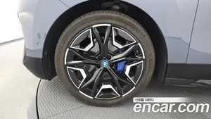 BMW iX, 2024 — миниатюра 5