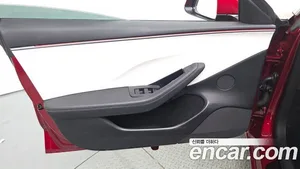 Tesla Model 3, 2025 — миниатюра 13