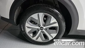 Kia Niro, 2023 — миниатюра 5