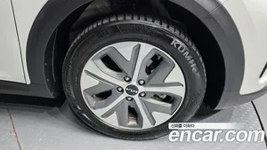 Kia Niro, 2023 — миниатюра 7