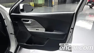 Kia Niro, 2023 — миниатюра 15