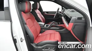 Porsche Cayenne, 2025 — миниатюра 10