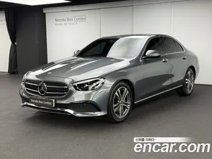 Mercedes-Benz E-Class, 2022 — миниатюра 1