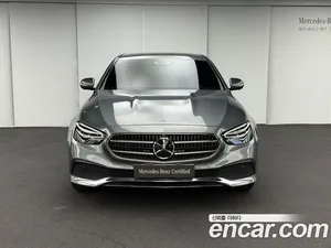 Mercedes-Benz E-Class, 2022 — миниатюра 3