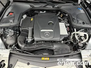 Mercedes-Benz E-Class, 2022 — миниатюра 6