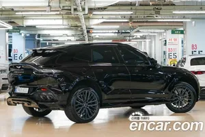 Astonmartin DBX, 2024 — миниатюра 2