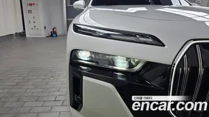 BMW i7, 2023 — миниатюра 8