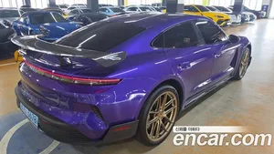 Porsche Taycan, 2025 — миниатюра 2