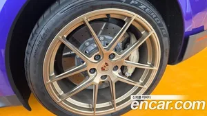 Porsche Taycan, 2025 — миниатюра 5