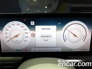Genesis GV60, 2022 — миниатюра 9