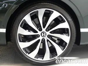Bentley Continental, 2024 — миниатюра 5