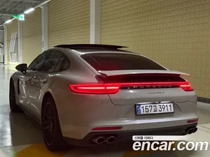 Porsche Panamera, 2017 — миниатюра 3