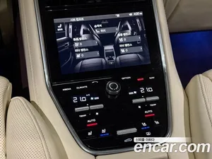 Porsche Panamera, 2017 — миниатюра 18