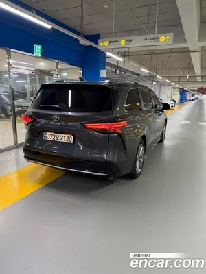 Toyota Sienna, 2025 — миниатюра 2