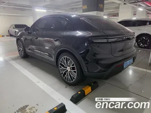 Porsche Macan, 2025 — миниатюра 4