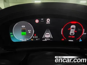Porsche Macan, 2025 — миниатюра 9