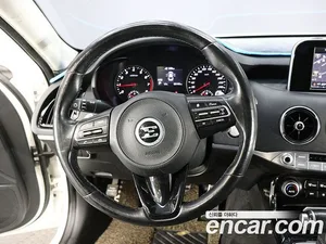 Kia Stinger, 2017 — миниатюра 7
