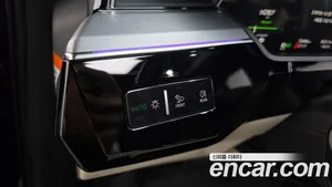 Audi e-tron, 2022 — миниатюра 30