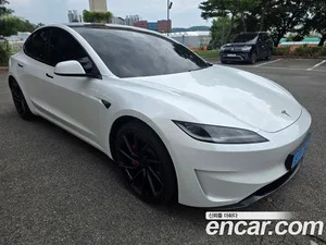 Tesla Model 3, 2024 — миниатюра 1