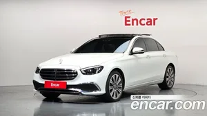 Mercedes-Benz E-Class, 2022 — миниатюра 1