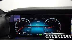 Mercedes-Benz E-Class, 2022 — миниатюра 8