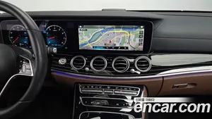 Mercedes-Benz E-Class, 2022 — миниатюра 13
