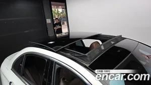 Mercedes-Benz E-Class, 2022 — миниатюра 19