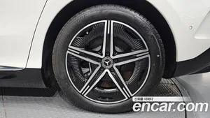 Mercedes-Benz EQE, 2024 — миниатюра 7