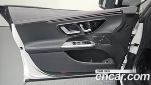 Mercedes-Benz EQE, 2024 — миниатюра 14