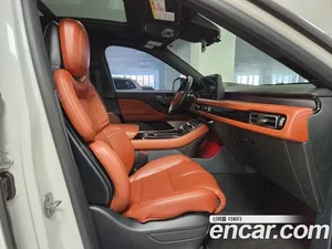Lincoln Aviator, 2024 — миниатюра 12