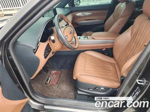 Genesis GV70, 2023 — миниатюра 9