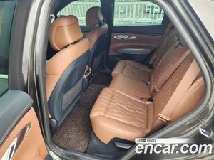 Genesis GV70, 2023 — миниатюра 10