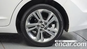 Hyundai Avante, 2017 — миниатюра 5
