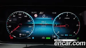 Mercedes-Benz E-Class, 2022 — миниатюра 11