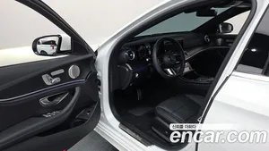 Mercedes-Benz E-Class, 2022 — миниатюра 13