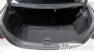 Mercedes-Benz E-Class, 2022 — миниатюра 23