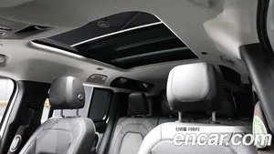 Land Rover Defender, 2023 — миниатюра 18