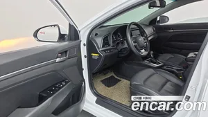 Hyundai Avante, 2017 — миниатюра 13