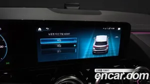 Mercedes-Benz EQA, 2023 — миниатюра 17