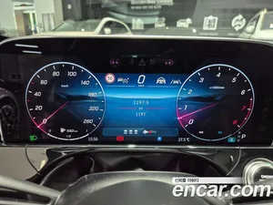 Mercedes-Benz E-Class, 2026 — миниатюра 8