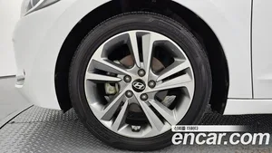 Hyundai Avante, 2017 — миниатюра 5
