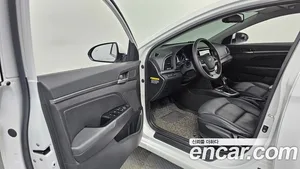 Hyundai Avante, 2017 — миниатюра 10