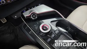 Kia EV6, 2022 — миниатюра 12