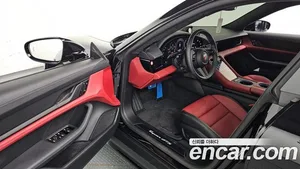 Porsche Taycan, 2025 — миниатюра 13