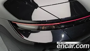 Porsche Taycan, 2025 — миниатюра 9