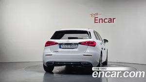 Mercedes-Benz A-Class, 2022 — миниатюра 3