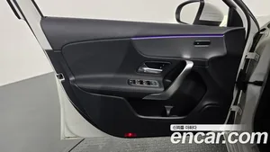 Mercedes-Benz A-Class, 2022 — миниатюра 13